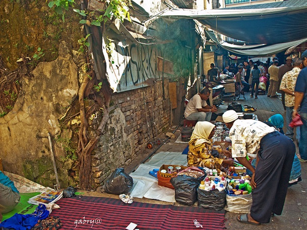 Pasar karat petaling street