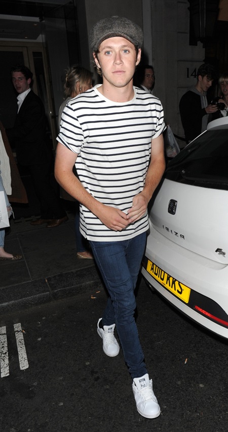 Niall Horan leaves Nobu restaurant in Mayfair, having been shopping with Ariana Grande at Harrods. Niall then returned to Ariana's hotel, and his car was valeted by the hotel staff, indicating he was planning to spend the evening there. Featuring: Niall Horan Where: London, United Kingdom When: 03 Jun 2015 Credit: Will Alexander/WENN.com