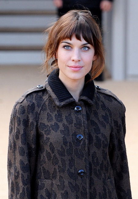September 16th, 2013 - London Alexa Chung arriving at the Burberry Prorsum show during London Fashion Week in London, UK on September 16, 2013 ****** BYLINE MUST READ : © Spread Pictures ****** ****** No Web Usage before agreement ****** ****** Stricly No Mobile Phone Application or Apps use without our Prior Agreement ****** Enquiries at photo@spreadpictures.com