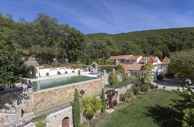 3736B8B800000578-3739869-Domaine_Saint_Vincent_was_bought_for_1_5m_in_2003_and_underwent_-a-11_1471189458173