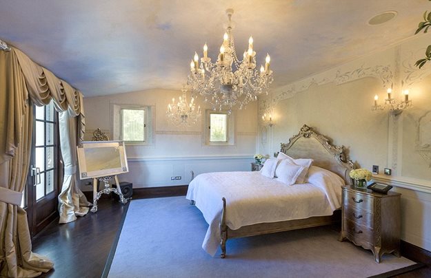 3736BB1F00000578-3739869-Accommodation_for_all_the_family_Domaine_Saint_Vincent_boasts_si-a-14_1471189458268
