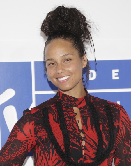 Alicia Keys arrives on the red carpet with a view of the Empire State Building at the 2016 MTV Video Music Awards at Madison Square Garden in New York City on August 28, 2016. Performers at the 2016 MTV VMA's include Rihanna, Britney Spears, Ariana Grande and Nicki Minaj. Photo by John Angelillo/UPI Photo via Newscom
