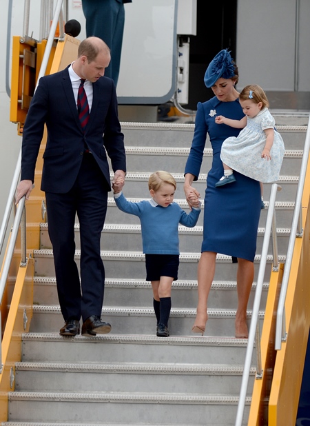 Prince William, Duke of Cambridge, Catherine, Duchess of Cambridge, Prince George of Cambridge and Princess Charlotte of Cambridge arrive at the Victoria Airport on September 24, 2016 in Victoria, Canada. Photo by Lionel Hahn/AbacaUsa.com