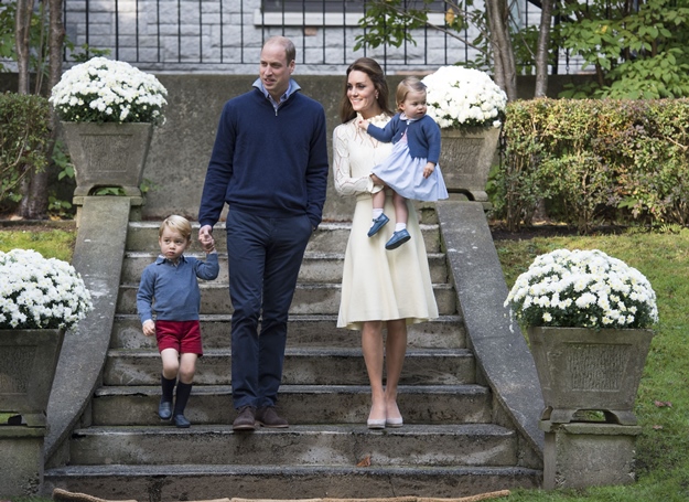 Mandatory Credit: Photo by Francis Dias/NEWSPIX/REX/Shutterstock (6047577h) Prince George and Princess Charlotte of Cambridge are accompaning their parents Prince William and Catherine Duchess of Cambridge on their tour of Canada. The Duke and Duchess of Cambridge visit Canada - 29 Sep 2016