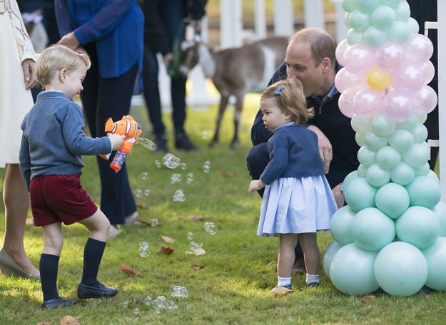 Mandatory Credit: Photo by Francis Dias/NEWSPIX/REX/Shutterstock (6047577ak) Princess Charlotte of Cambridge, Catherine Duchess of Cambridge, Prince William and Prince George The Duke and Duchess of Cambridge visit Canada - 29 Sep 2016 Royals attend children's party for military families, Government House, Victoria