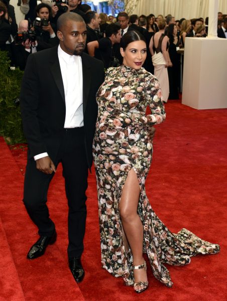 10 Momen Bahagia Kim Kardashian & Kanye West Sebelum Bercerai