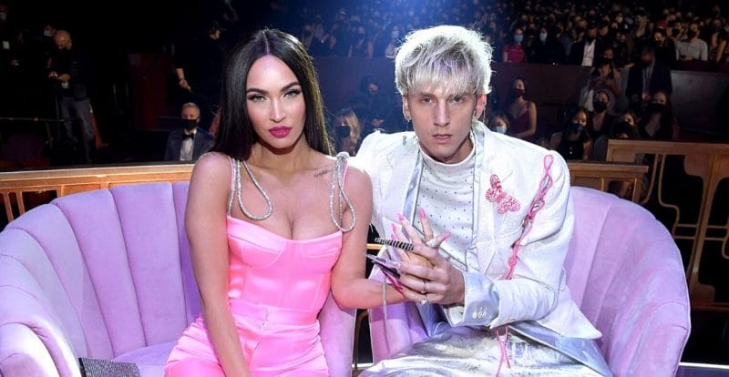 Megan Fox Buat Kejutan Di Konsert Teman Lelaki, Machine Gun Kelly