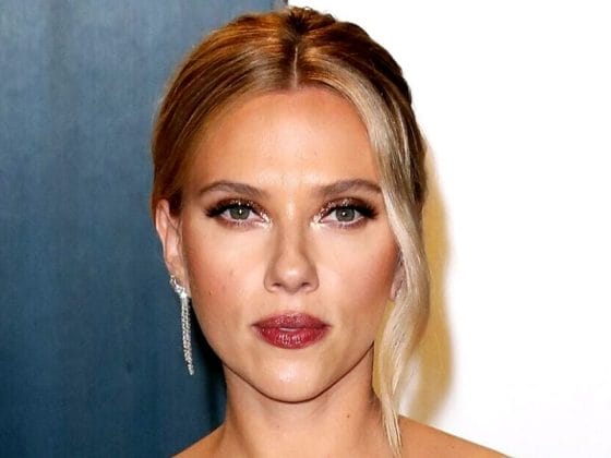 Scarlett Johansson Bakal Tampil Dengan Jenama Kecantikan Sendiri