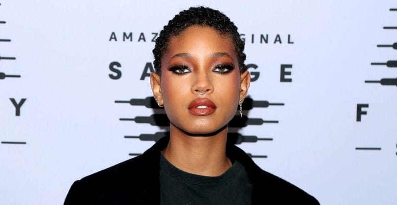 Willow Smith Buat Kejutan Ketika Mempersembahkan Lagu Whip My Hair