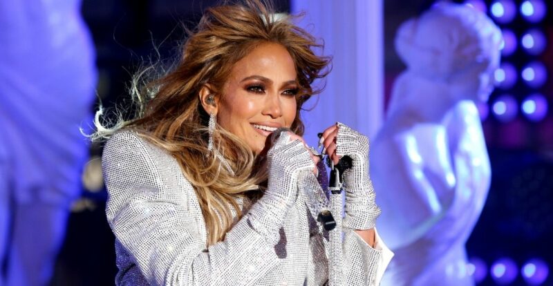 Jennifer Lopez Akui Dipinggirkan Di Hollywood