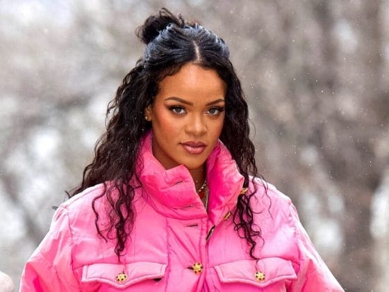 Rihanna Tayang Baby Bump Di Tengah Kesejukan Kota New York