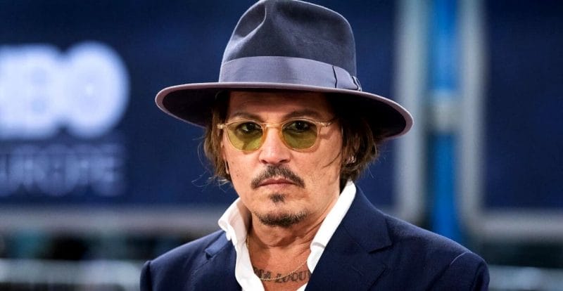 Identiti Teman Wanita Johnny Depp Akhirnya Terbongkar